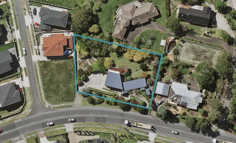 116 Redoubt Road, Goodwood Heights, Auckland - Carousel 1