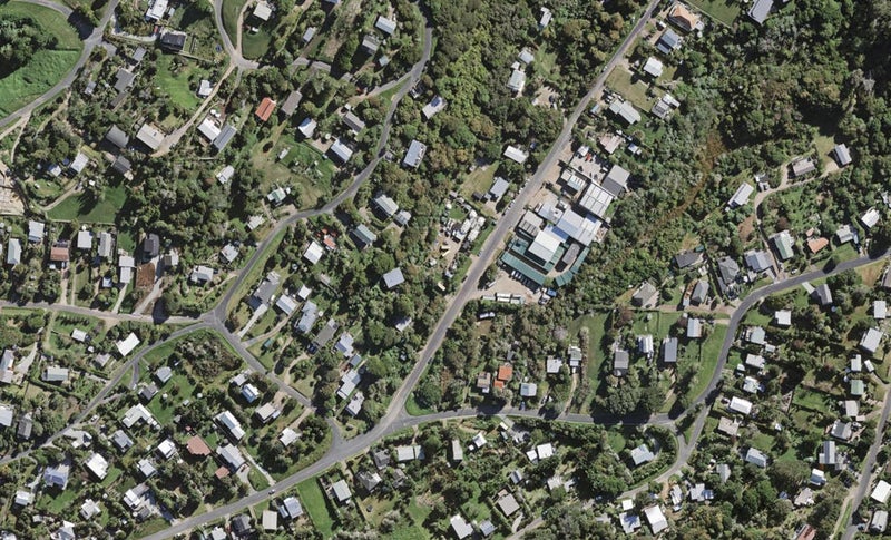 5 Beatty Parade, Surfdale, Waiheke Island - Carousel 1