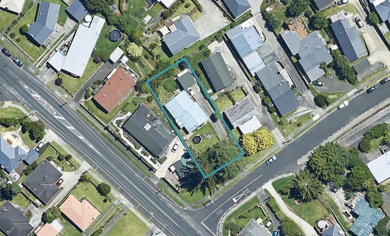 4 Seymour Place, Bellevue, Tauranga - Carousel 1