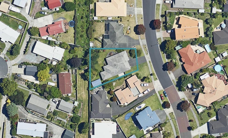 35 Santa Barbara Drive, Papamoa Beach, Papamoa - Carousel 1