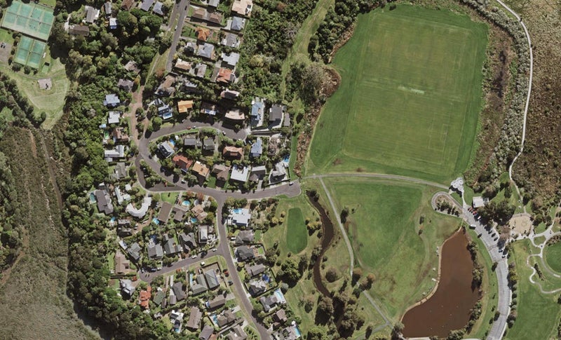 1 Puawai Place, Northcote, Auckland - Carousel 1