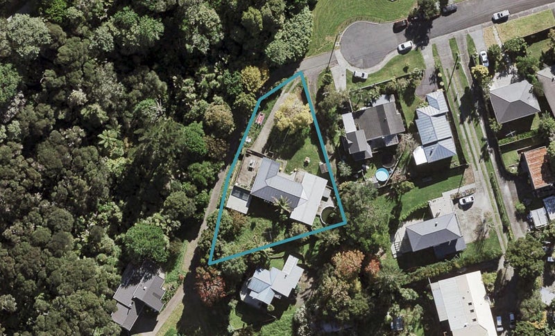 72 Park Road, Glenfield, Auckland - Carousel 1