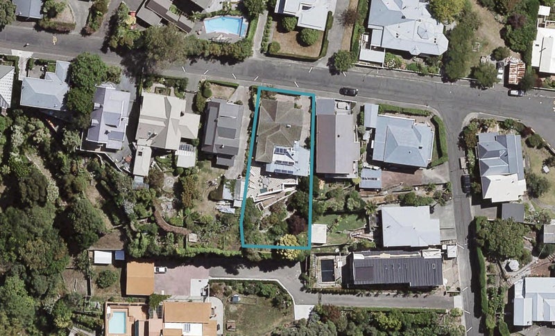 14 Lighthouse Road, Bluff Hill, Napier - Carousel 1
