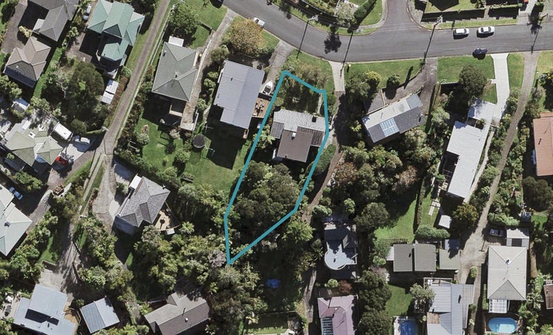 37 Tui Glen Road, Birkenhead, Auckland - Carousel 1