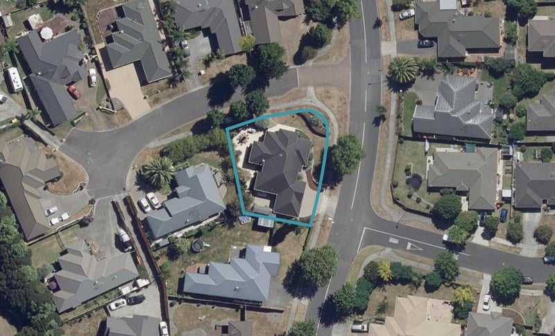 1 Aylesbury Court, Rototuna North, Hamilton - Carousel 1