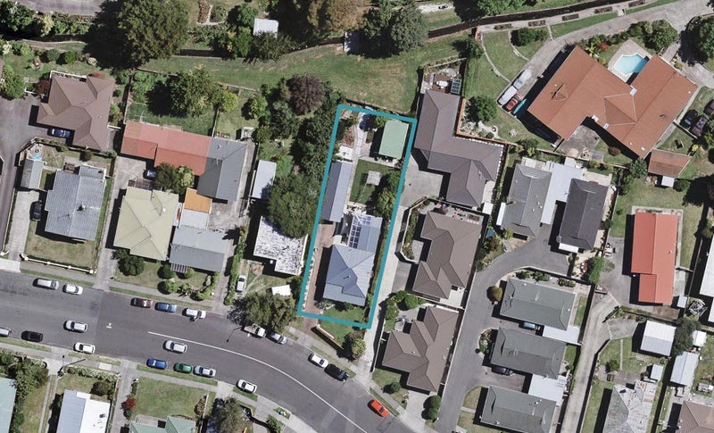 25 White Street, Taradale, Napier - Carousel 1