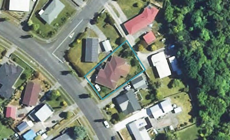36 Oberon Street, Stratford - Carousel 1