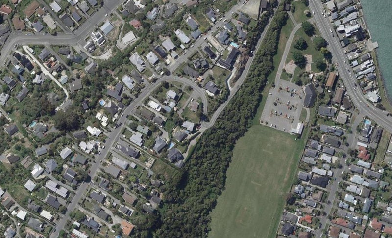 5 Cave Terrace, Redcliffs, Christchurch - Carousel 1
