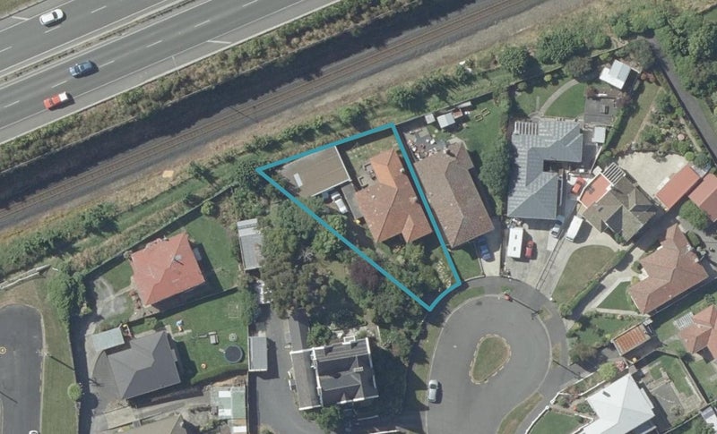 17 Lisburn Avenue, Caversham, Dunedin - Carousel 1