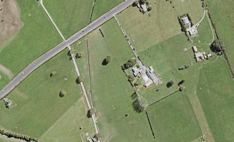 1 Pureirei Drive, CLEVEDON - Carousel 1