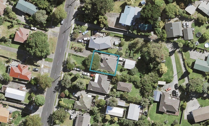 86 Woodglen Road, Glen Eden, Auckland - Carousel 1