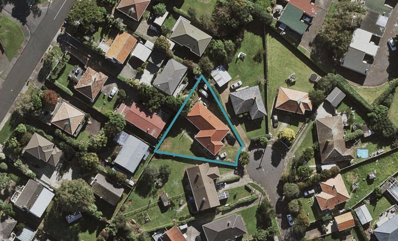 8 Titahi Street, One Tree Hill, Auckland - Carousel 1