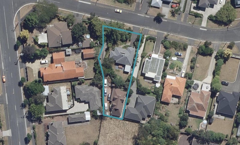 2 Kakanui Avenue, Hillcrest, Hamilton - Carousel 1