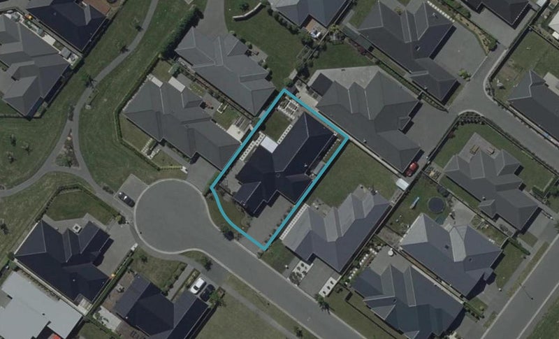 6 Canice Mews, Aidanfield, Christchurch - Carousel 1
