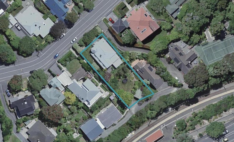 19 Simla Crescent, Khandallah, Wellington - Carousel 1