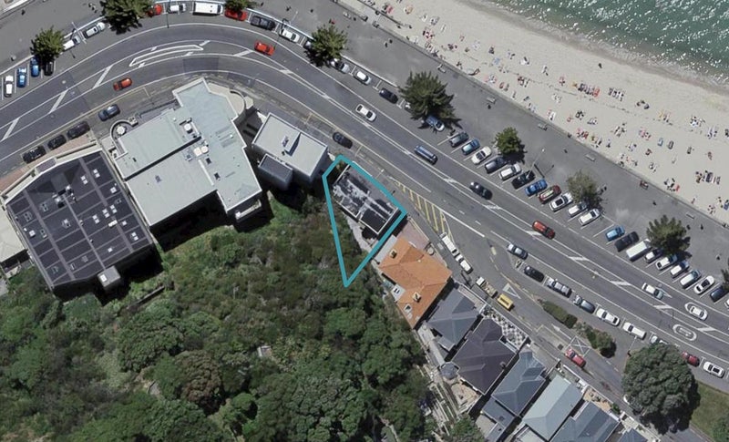 182 Oriental Parade, Oriental Bay, Wellington - Carousel 1