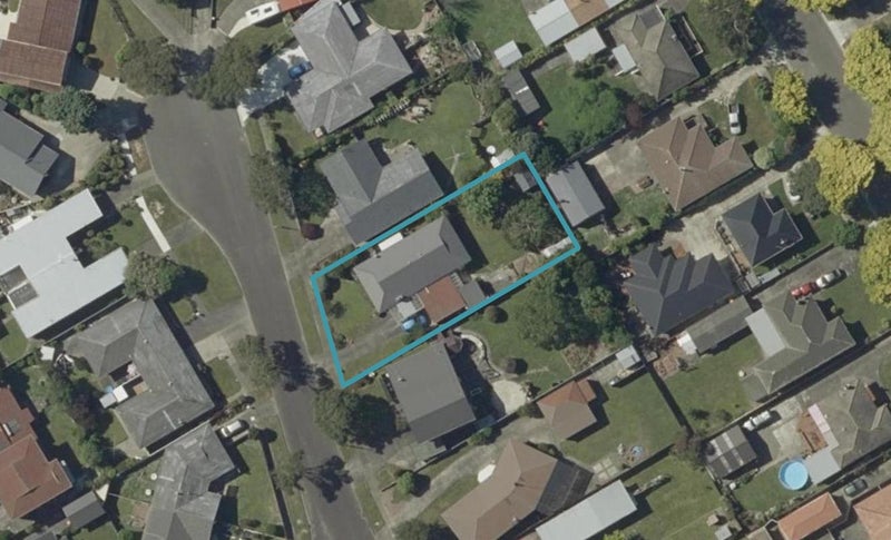 15 Hollows Crescent, Takaro, Palmerston North - Carousel 1
