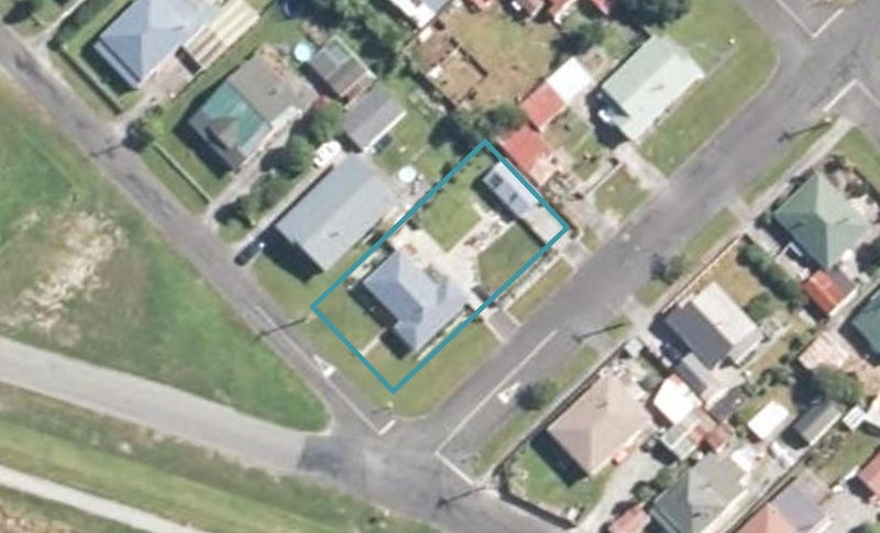29 Nelson Quay, Cobden, Greymouth - Carousel 1