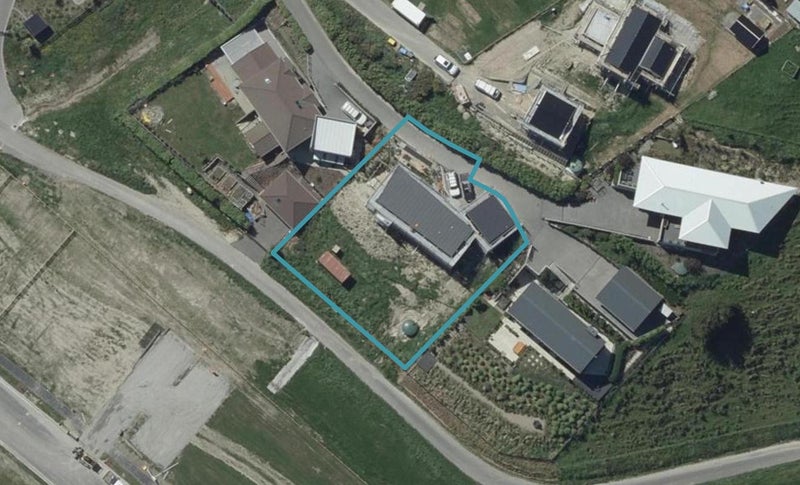 8 Jahan Lane, Cashmere, Christchurch - Carousel 1