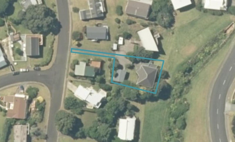 117 Russell Bruce Place, Onemana, Whangamatā - Carousel 1