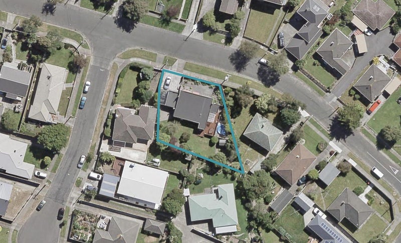 62 Gordon Street, Avalon, Lower Hutt - Carousel 1