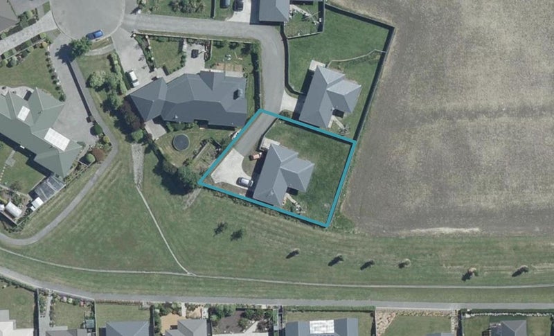 15C Clifford Place, Amberley, Amberley - Carousel 1