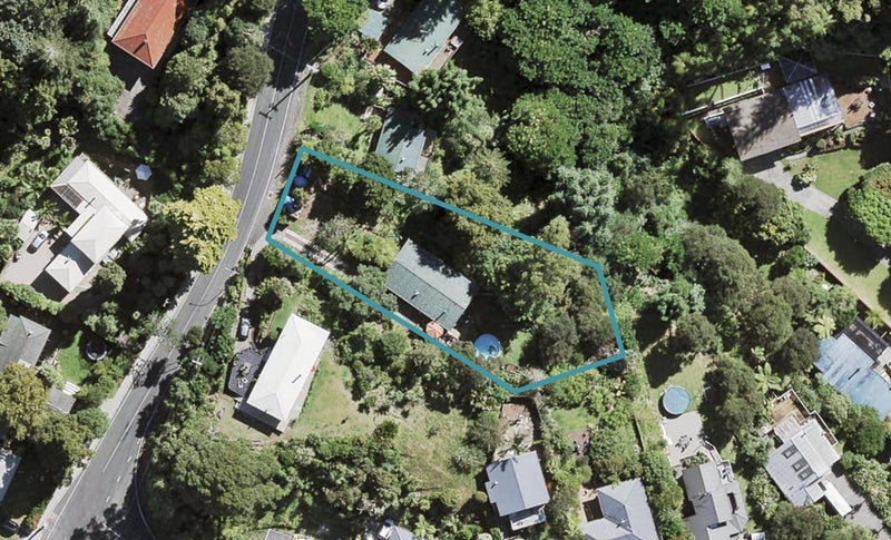 682 South Titirangi Road, Titirangi, Auckland - Carousel 1