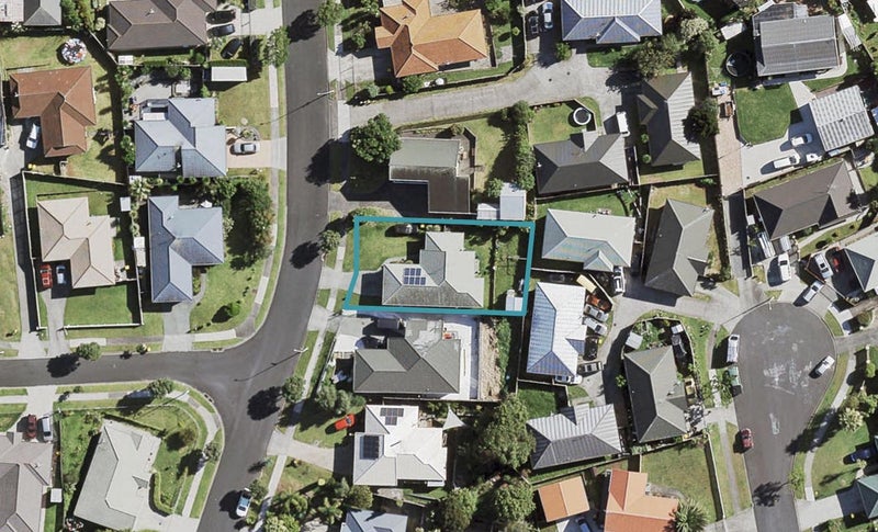 20 Bellville Drive, Clendon Park, Auckland - Carousel 1