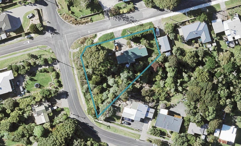 1 Third View Avenue, Beachlands, Auckland - Carousel 1