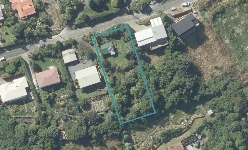 54 Kauri Street, Ravensbourne, Dunedin - Carousel 1