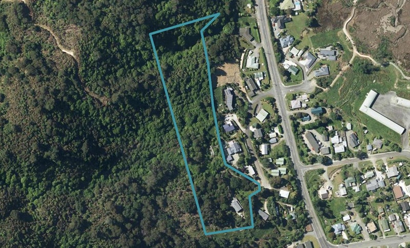 15 Beach Place, Havelock - Carousel 1