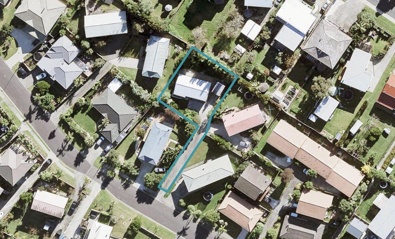37 Donald Street, Stanmore Bay, Whangaparaoa - Carousel 1