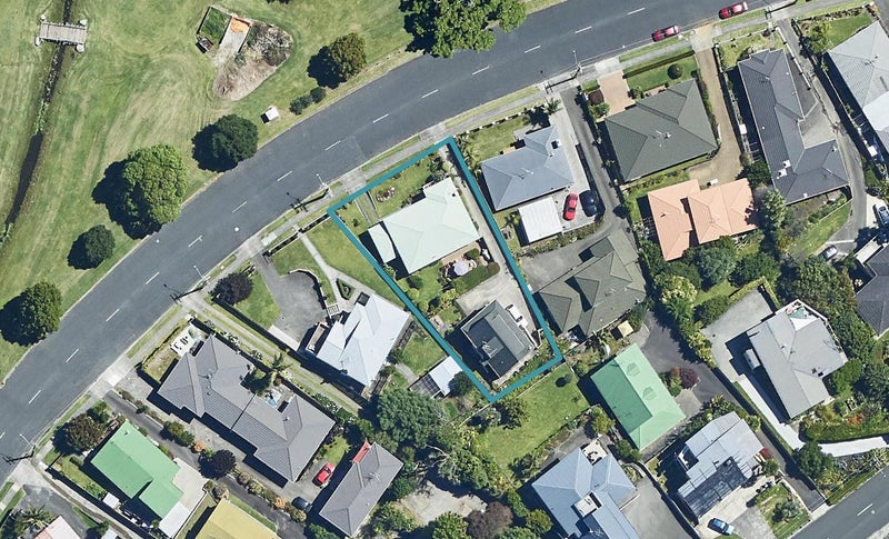 106 Vale Street, Otumoetai, Tauranga - Carousel 1
