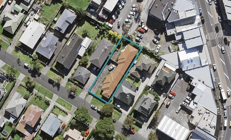 5B Haverstock Road, Sandringham, Auckland - Carousel 1
