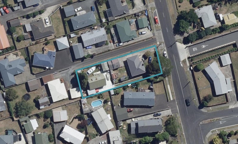 18 Poaka Avenue, Dinsdale, Hamilton - Carousel 1