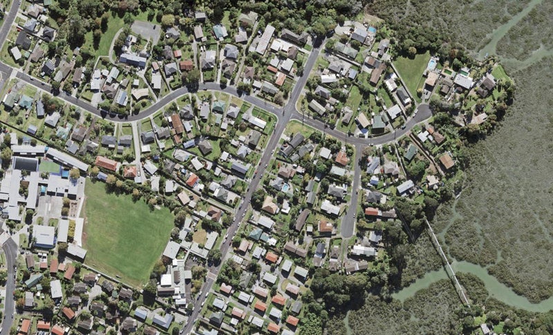 141 Tirimoana Road, Te Atatu South, Auckland - Carousel 1
