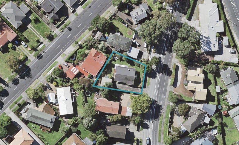 33 Botany Road, Botany Downs, Auckland - Carousel 1