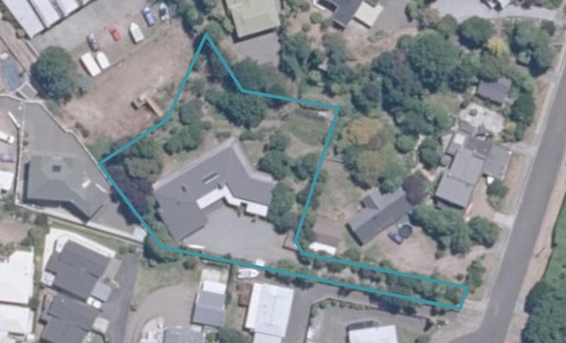 33 Otupai Street, Two Mile Bay, Taupo - Carousel 1