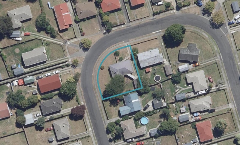 24 Sefton Crescent, Chartwell, Hamilton - Carousel 1