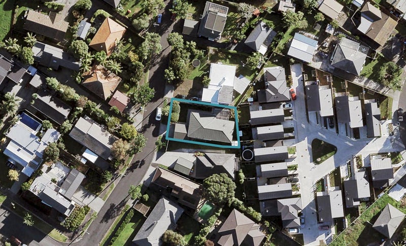 5A Howlett Street, Waterview, Auckland - Carousel 1