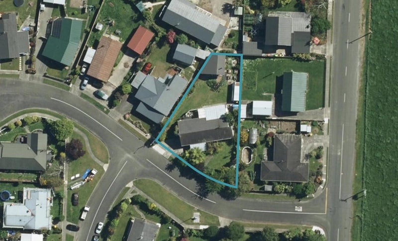 48 Pethybridge Street, Motueka - Carousel 1