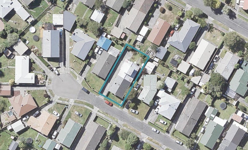 2/12 KUMEROA GR, Wainuiomata, Lower Hutt - Carousel 1