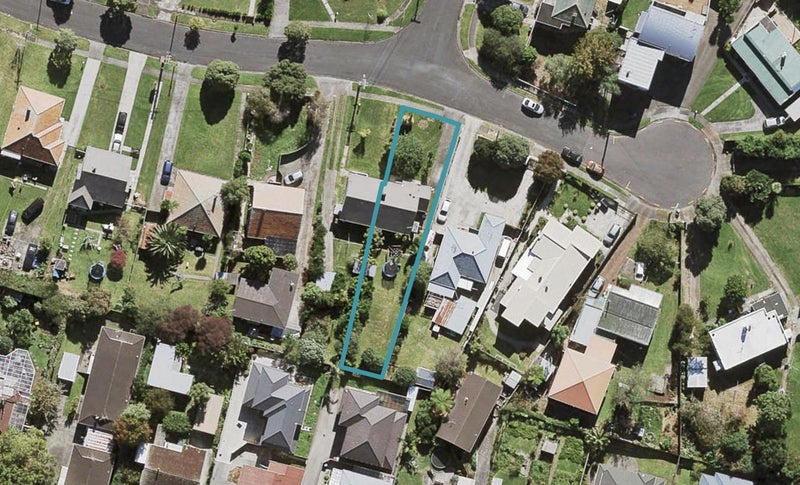 21 Cleghorn Avenue, Mount Roskill, Auckland - Carousel 1