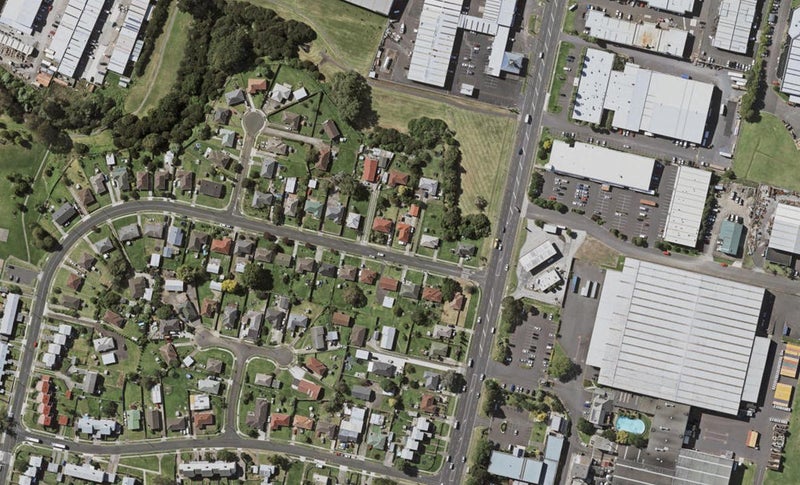56 Pearl Baker Drive, Otara, Auckland - Carousel 1