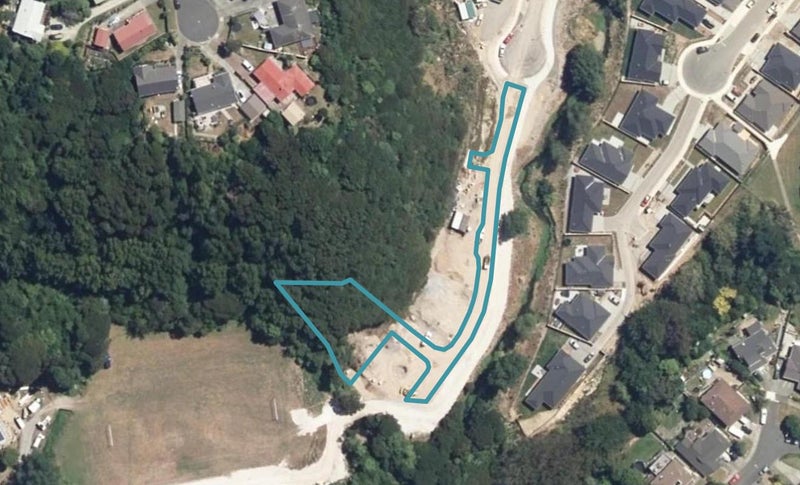 64 Martingale Drive, Whitby, Porirua - Carousel 1