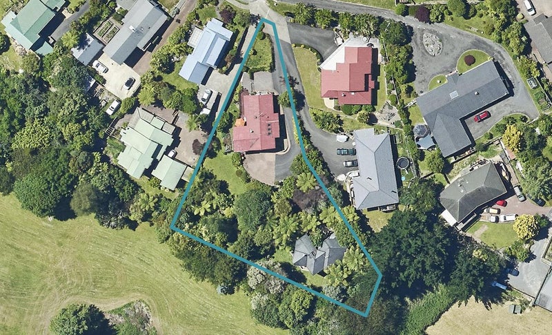 15 Bradley Place, Lynmore, Rotorua - Carousel 1