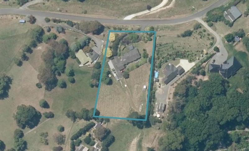 36 Nilgiri Road, Poraiti, Napier - Carousel 1