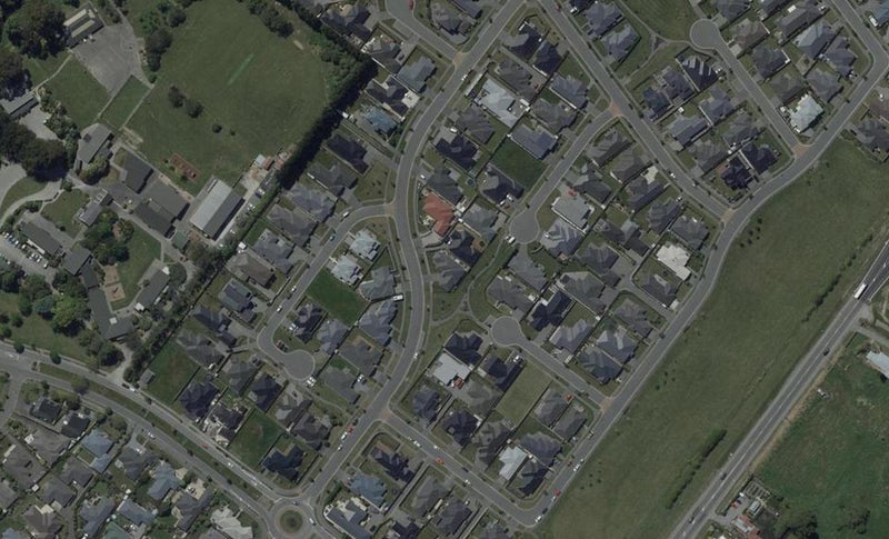 8 Euphrasie Drive, Aidanfield, Christchurch - Carousel 1