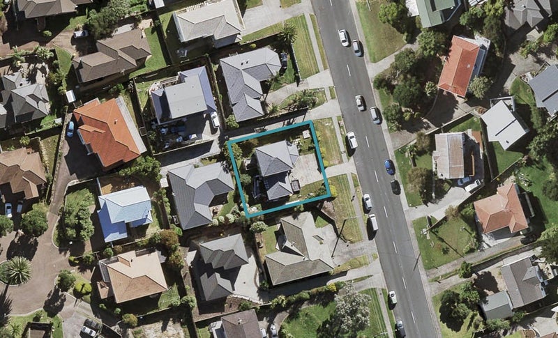 86 Sunset Road, Unsworth Heights, Auckland - Carousel 1