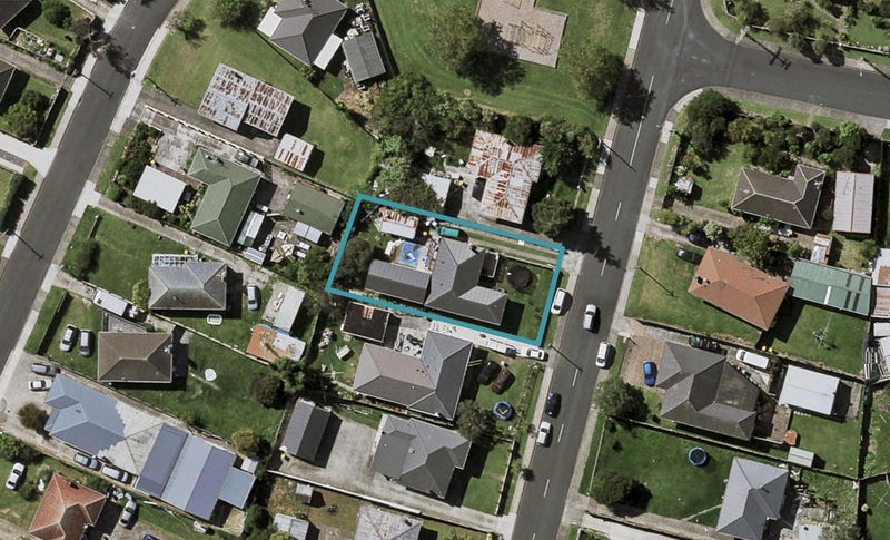 49 Cobham Crescent, Otara, Auckland - Carousel 1